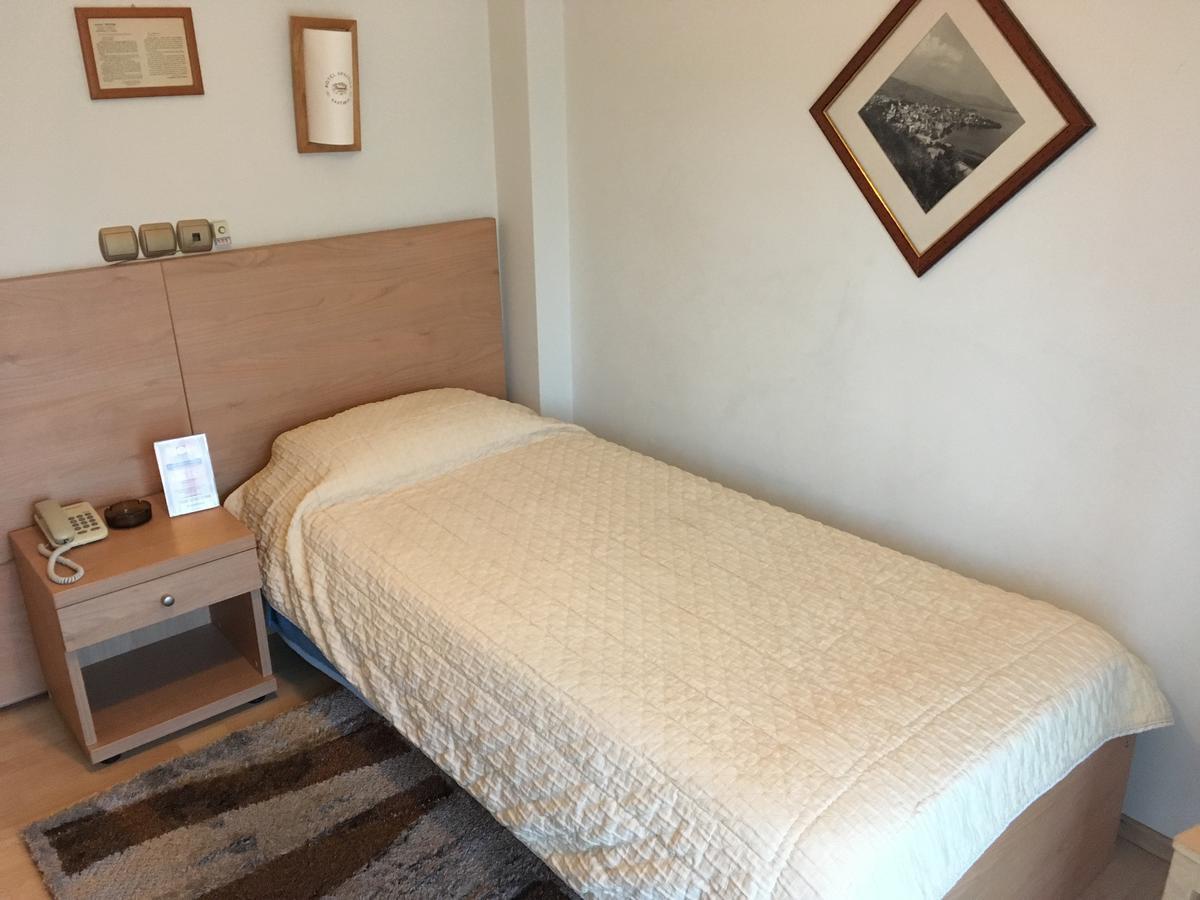 קסטוריה Hotel Orestion מראה חיצוני תמונה