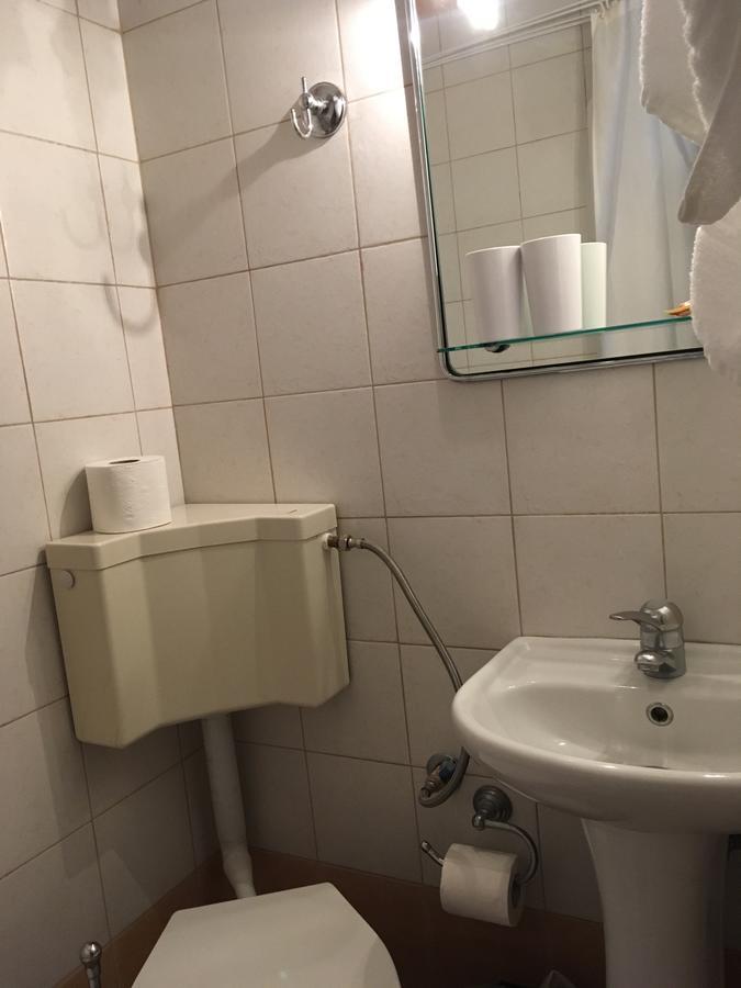 קסטוריה Hotel Orestion מראה חיצוני תמונה